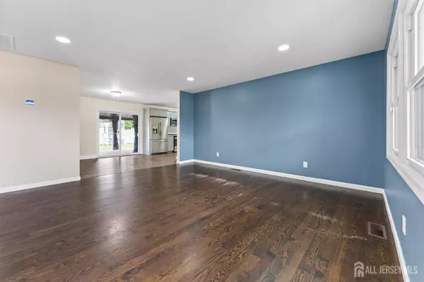 41 Grand BLVD, Monroe, NJ 08831