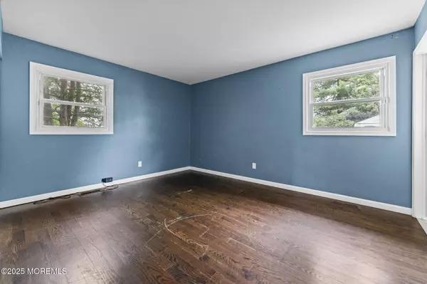 41 Grand Boulevard, Monroe, NJ 08831