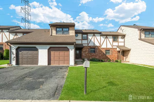 11 Chesterfield WAY, Sayreville, NJ 08872