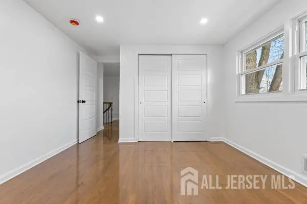 124 Dunbar AVE, Fords, NJ 08863