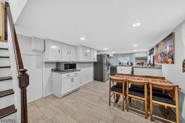 31 Monmouth Rd, Monroe Twp., NJ 08831