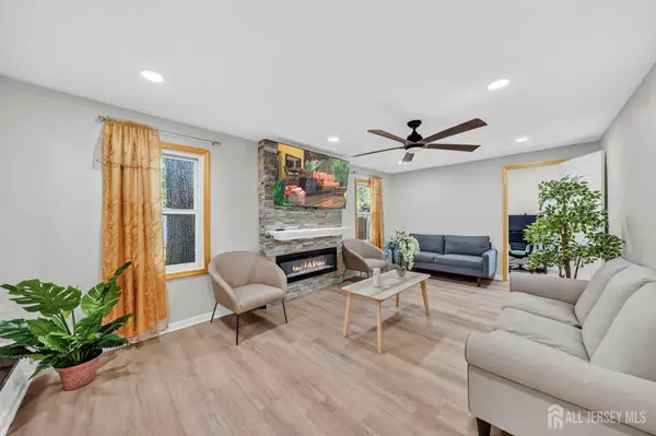 31 Monmouth RD, Monroe, NJ 08831