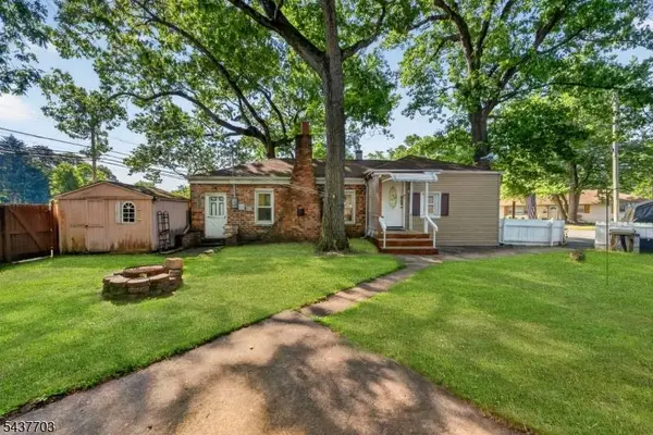 31 Monmouth Rd, Monroe Twp., NJ 08831