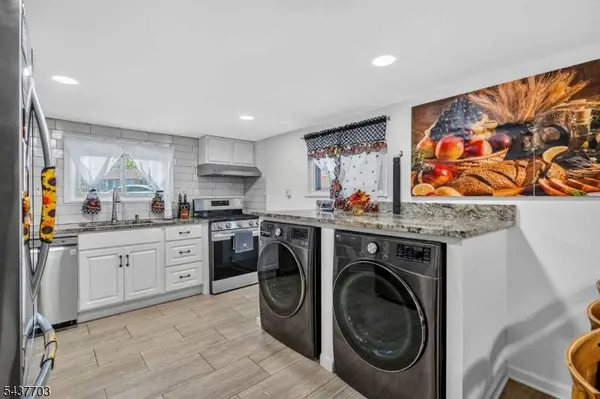 31 Monmouth Rd, Monroe Twp., NJ 08831