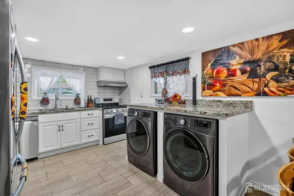 31 Monmouth RD, Monroe, NJ 08831