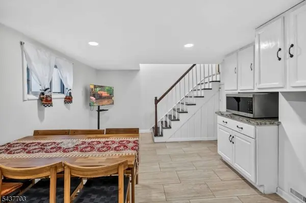 31 Monmouth Rd, Monroe Twp., NJ 08831