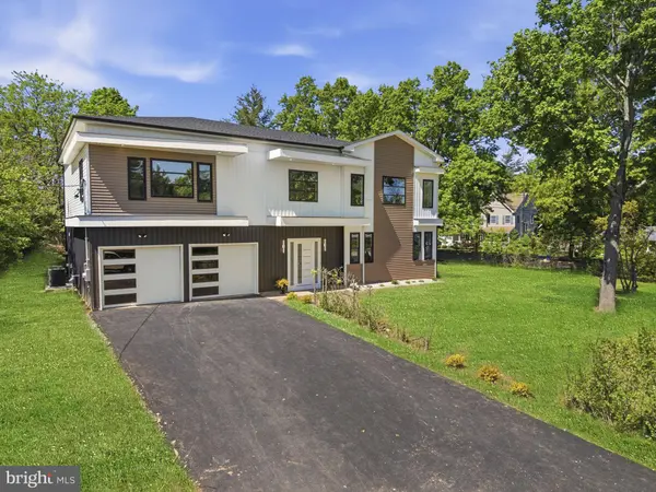 3 TYNE S, Kendall Park, NJ 08824