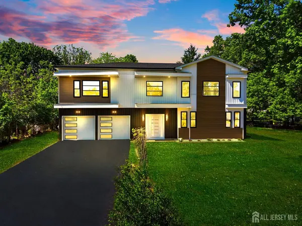 3 Tyne CT, South Brunswick, NJ 08824