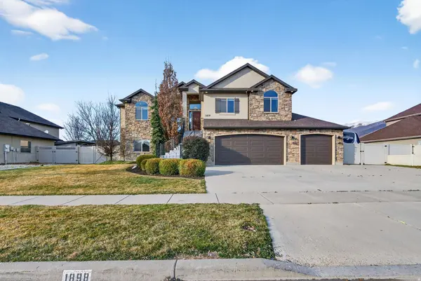 1898 W OLD FORT CIR, Farmington, UT 84025