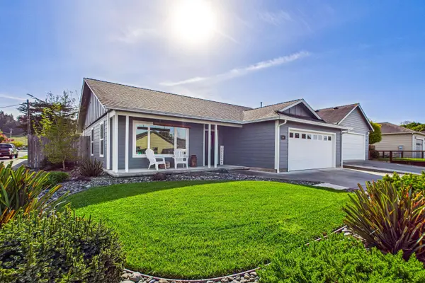401 Kendall CT, Fortuna, CA 95540