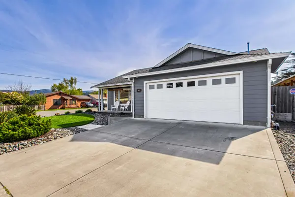 401 Kendall CT, Fortuna, CA 95540
