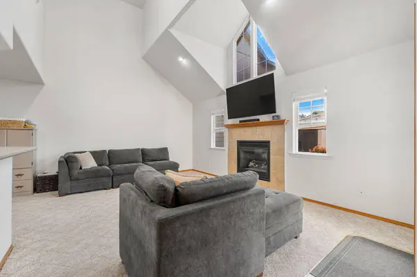 3251 Matthew LN, Fortuna, CA 95540
