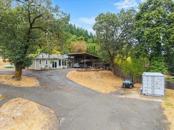 1052 Camp Kimtu RD, Garberville, CA 95542