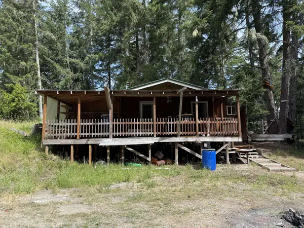 3252 Little Larabee Creek RD, Bridgeville, CA 95526