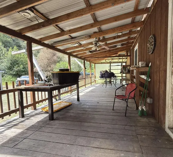 3252 Little Larabee Creek RD, Bridgeville, CA 95526