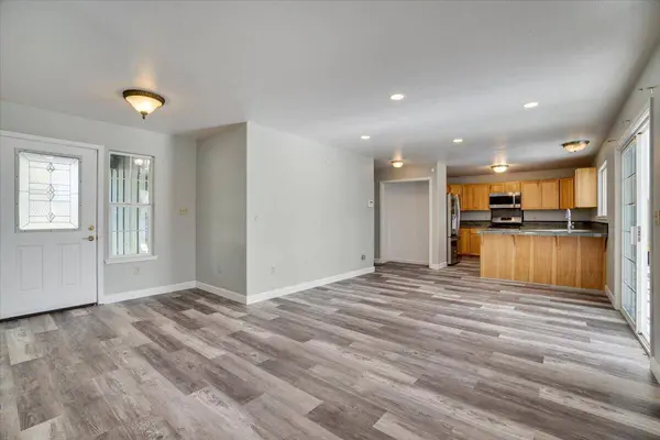 1770 Tompkins Hill RD, Fortuna, CA 95540