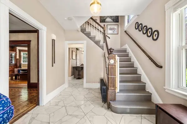 18 Mill St, Boston, MA 02122