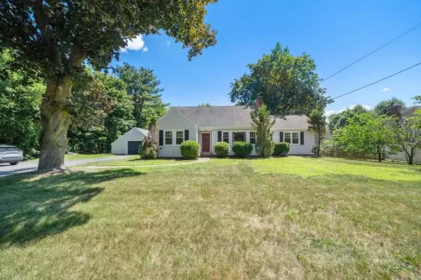 49 King St, Littleton, MA 01460