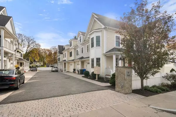 30 Park St #3, Boston, MA 02122