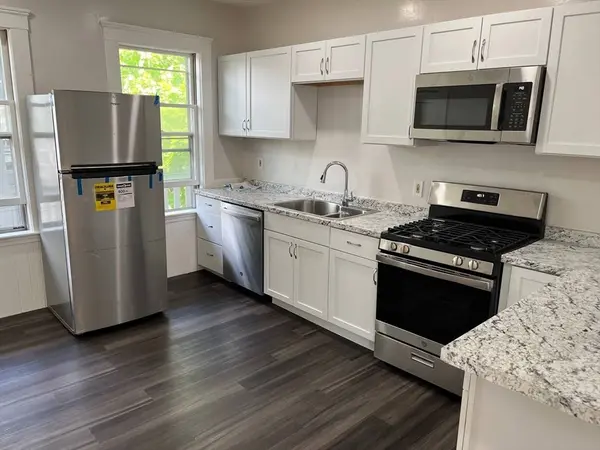 31 Barry St #2, Boston, MA 02125