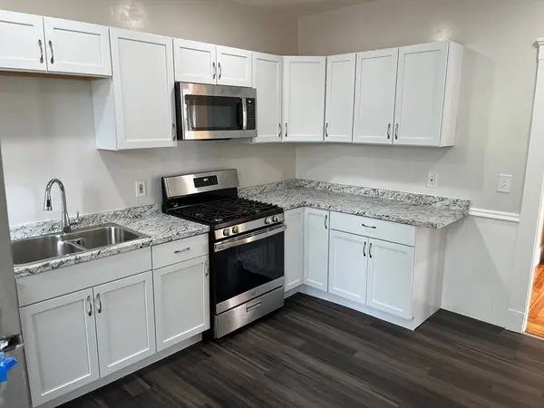 31 Barry St #2, Boston, MA 02125