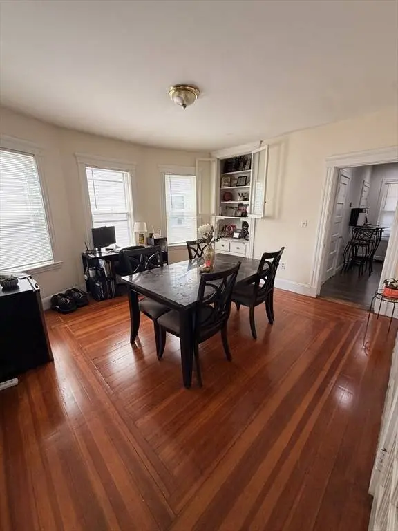 31 Barry St #2, Boston, MA 02125