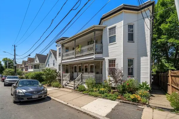 74 Trull St #B