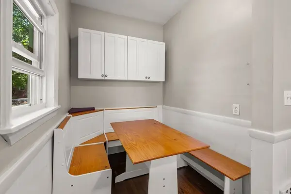 74 Trull St #B, Somerville, MA 02145