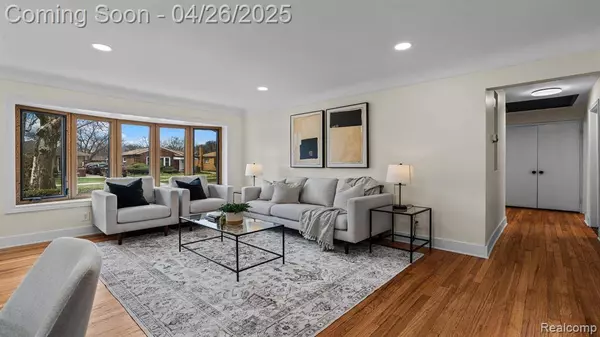 21840 KENOSHA Street, Oak Park, MI 48237