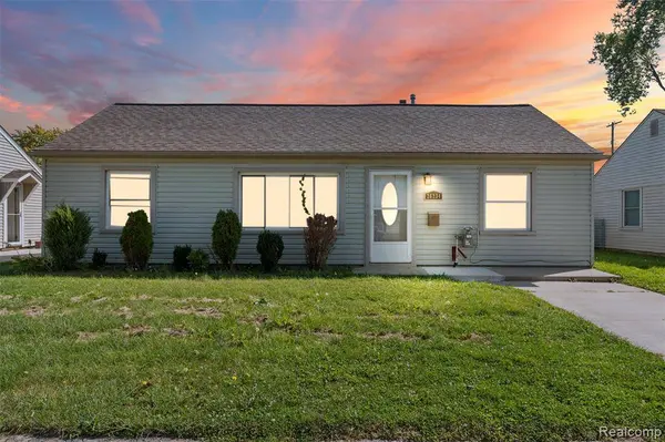 26234 Normandy Street, Roseville, MI 48066