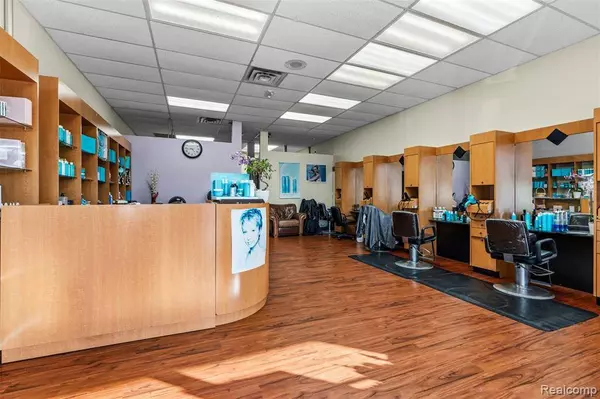 25 Jackson Industrial Drive 400, Ann Arbor, MI 48103