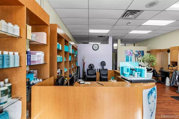 25 Jackson Industrial Drive 400, Ann Arbor, MI 48103