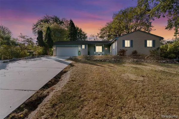 8550 33 Mile Road, Bruce Twp, MI 48065