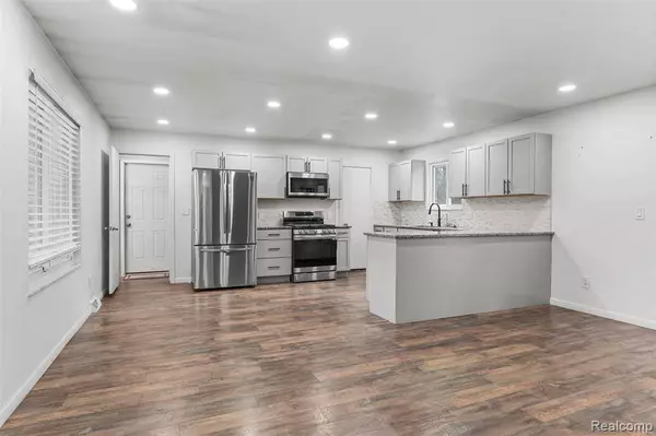 8550 33 Mile Road, Bruce Twp, MI 48065