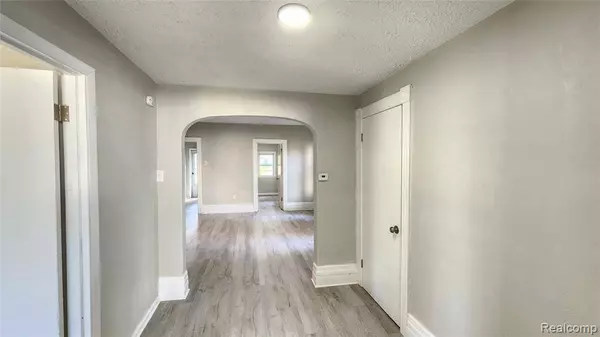 102 Michigan Street, Mt. Clemens, MI 48043