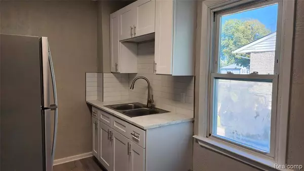 102 Michigan Street, Mt. Clemens, MI 48043