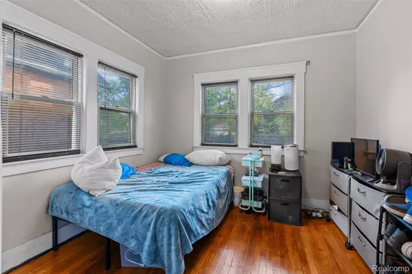 5272 Maplewood ST, Detroit, MI 48204