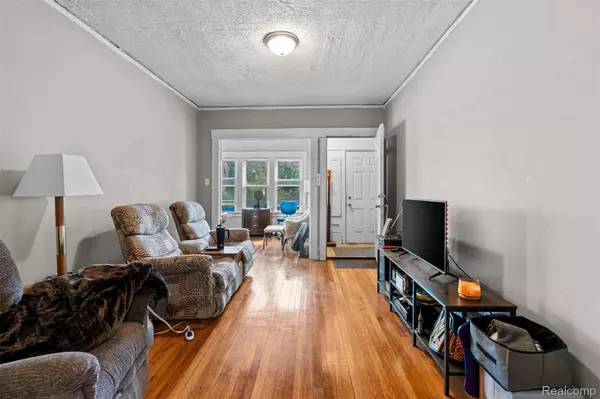 5272 Maplewood ST, Detroit, MI 48204