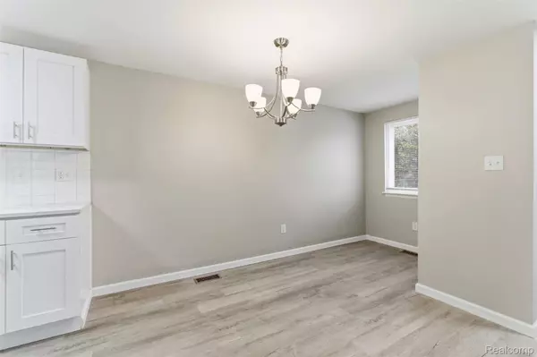 235 N Broadway ST, Mt. Clemens, MI 48043