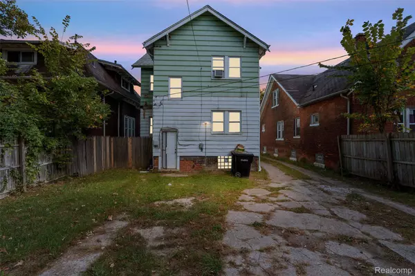 5272 Maplewood ST, Detroit, MI 48204