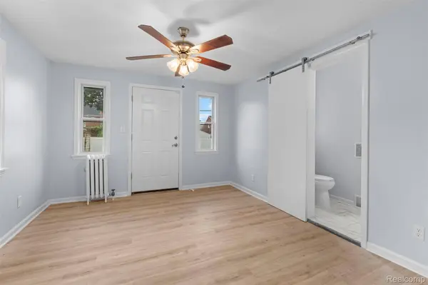 17179 Snowden ST, Detroit, MI 48235