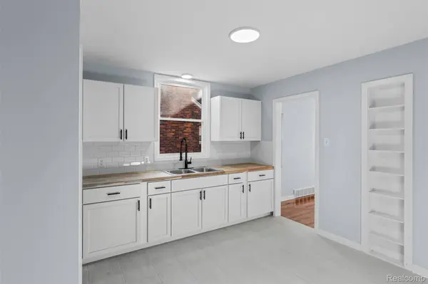 10130 Somerset AVE, Detroit, MI 48224