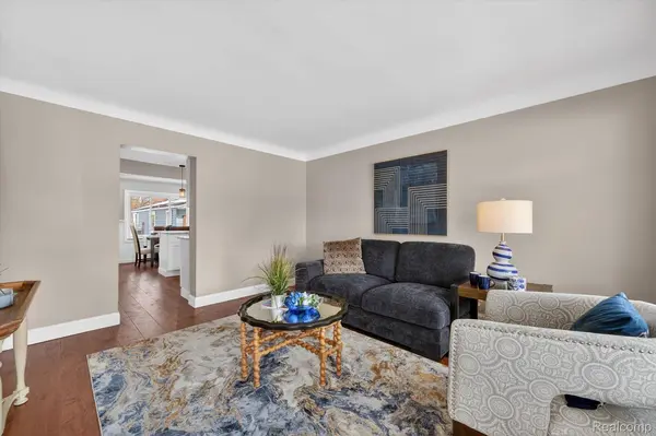 33544 Brown ST, Garden City, MI 48135