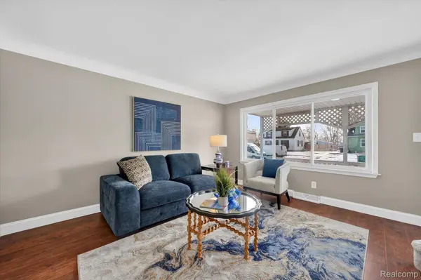 33544 Brown ST, Garden City, MI 48135