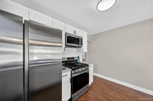 33544 Brown ST, Garden City, MI 48135