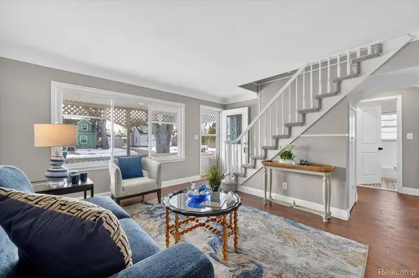 33544 Brown ST, Garden City, MI 48135