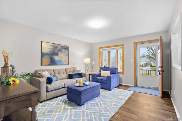 11724 Syracuse ST, Taylor, MI 48180