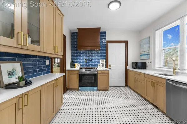 1066 E Grand BLVD, Detroit, MI 48207