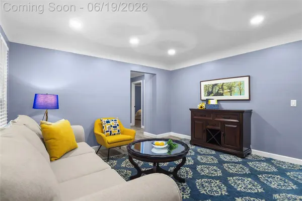 24241 Coolidge HWY, Oak Park, MI 48237