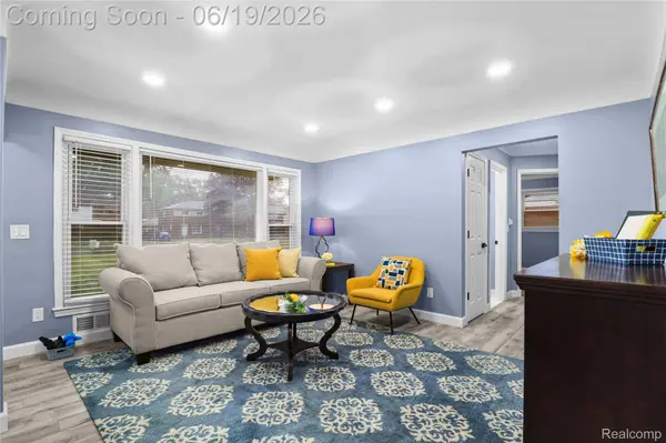 24241 Coolidge HWY, Oak Park, MI 48237